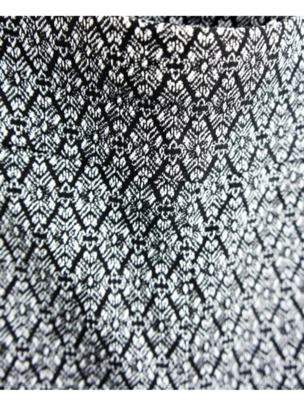 Chico's Silver Black Diamond Design Pull On Pants size 1